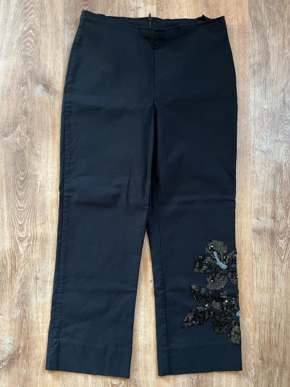 Joseph Ribkoff Embellished Capris
